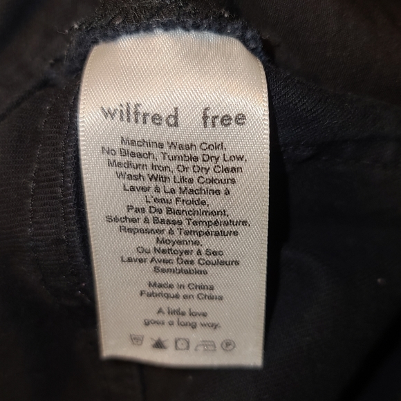Aritzia Wilfred Free Black jean straight cropped - Picture 9 of 10